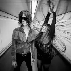 Capsula