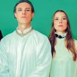 Confidence Man
