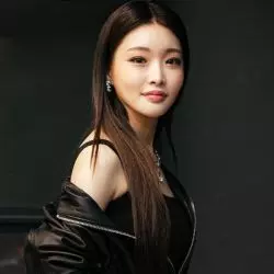 Kim Chung Ha