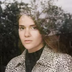 Tess Roby