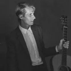 Tom Brosseau