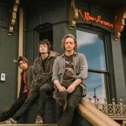 Trampolene