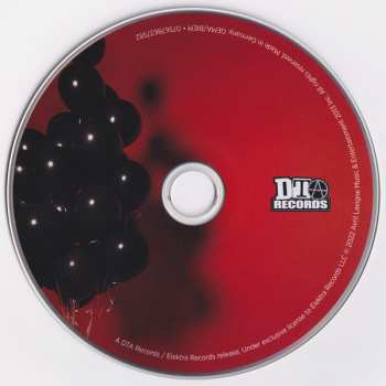 CD Avril Lavigne: Love Sux