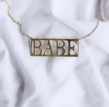 Babe: Kiss & Tell