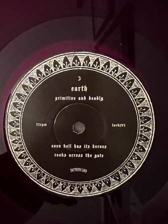 2LP Earth: Primitive And Deadly CLR | LTD