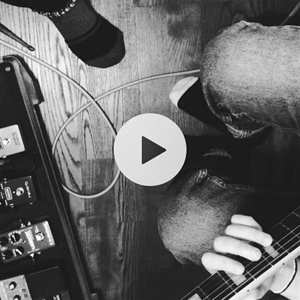 Album Glove: No Blades No Bones