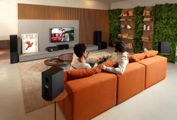 Audiotechnika JBL STAGE A100P - Aktivní subwoofer, 150 W RMS, 10" - černý