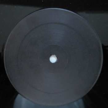 LP Joan Armatrading: How Cruel