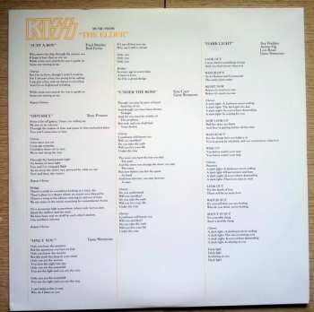 LP Kiss: (Music From) The Elder