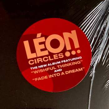 LP LÉON: Circles