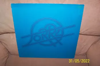 Lorry: Paperback Heroes