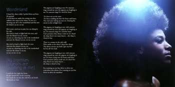 CD Malia: Young Bones