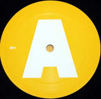 LP Mollono.Bass: My Hidden Playground