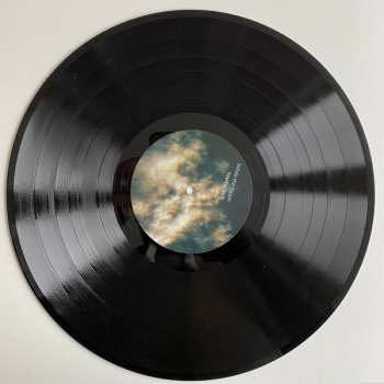 LP Naima Joris: While The Moon