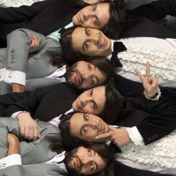 LP Naive New Beaters: À La Folie