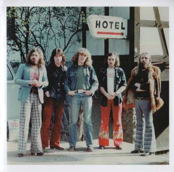 CD Omega: Nem Tudom A Neved