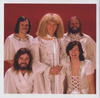 CD Omega: Csillagok Útján