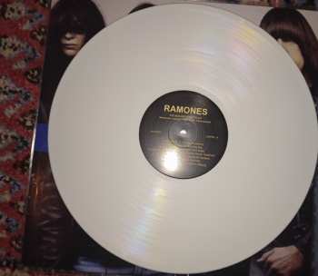 LP Ramones: The Kids Are Ready To Go (Montevideo - Uruguay 14-11-1994 FM Broadcast) CLR