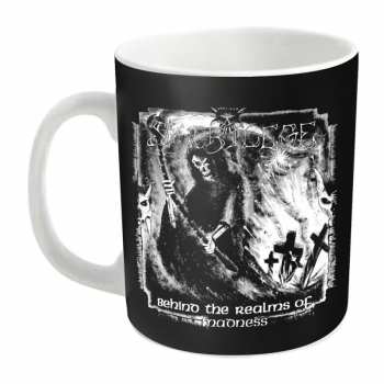 Merch Sacrilege: Hrnček Behind The Realms Of Madness