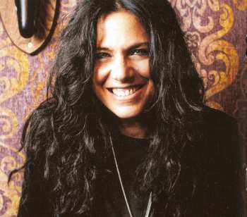 CD Sari Schorr: A Force Of Nature