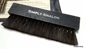 Audiotechnika Simply Analog  - Anti-static Wooden Brush Cleaner S/1 Black