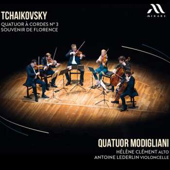 Album Pyotr Ilyich Tchaikovsky: Quatuor A Cordes & Souveni