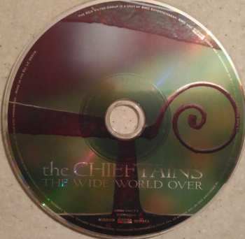 CD The Chieftains: The Wide World Over (A 40 Year Celebration)