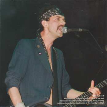 CD The Darkness: Maximum Darkness (The Unauthorised Biography Of Darkness)