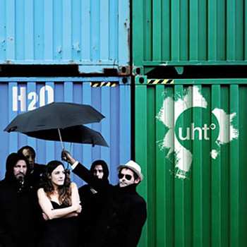 Album UHT: H2O