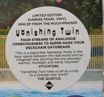 SP Vanishing Twin: In Piscina ! LTD
