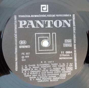 LP Various: PF 1977 Šťastný Nový Rok = Glückliches Neujahr = С Новым Годом = Happy New Year = Bonne Année