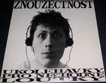 Ukolébavky Pro Nevhodné Loutky